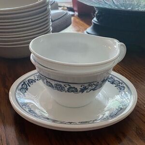 Vintage 1970's Corelle Corning Ware 4pc Old Towne Blue Onion cup and saucer set